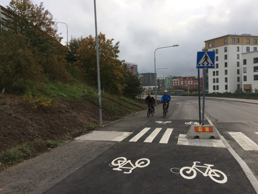 Kanalvägen pendlingsstråk 011